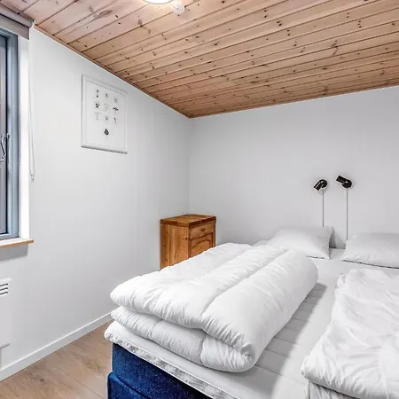 4 Bedroom Stunning In ハザスレウ