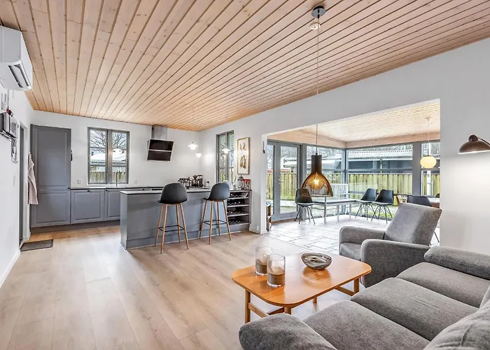 4 Bedroom Stunning In 別荘 *