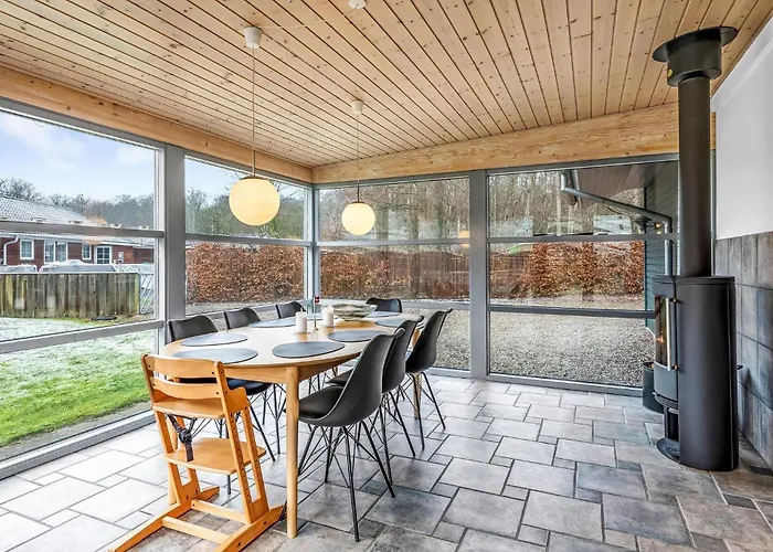 4 Bedroom Stunning In 別荘 ハザスレウ