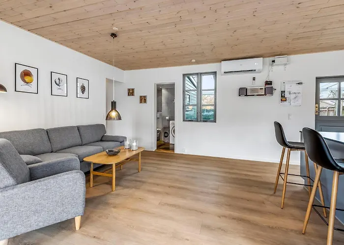 4 Bedroom Stunning In ハザスレウ