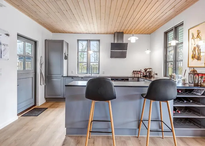 4 Bedroom Stunning In ハザスレウ